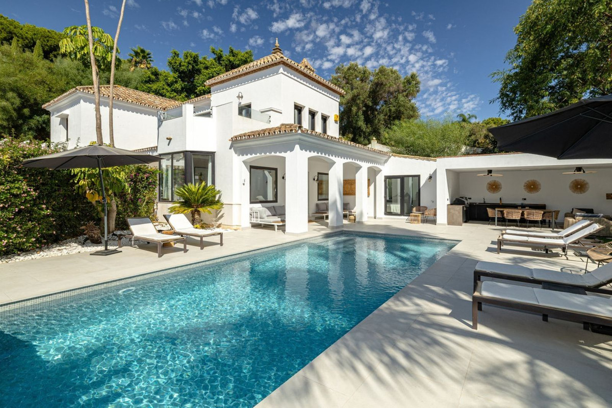 El Paraiso, Estepona